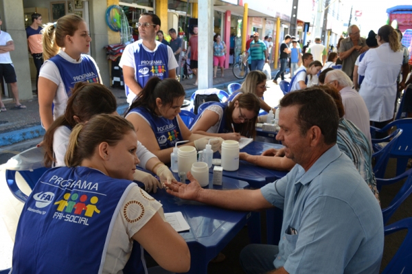 UniFAI-Social registra mais de 600 atendimentos no sábado, dia 1º; ação, em comemoração ao Dia Mundial da Saúde e da Nutrição, foi realizada no Centro da cidade. (Foto: Daniel Torres)