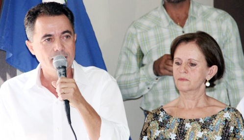 Val Dantas (DEM), pré-candidato a prefeito e Hermínia (PR), pré-candidata a vice-prefeita (Foto: Reprodução/Jornal o Povo).