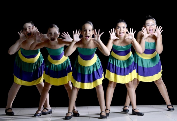 Espaço Vip apresenta 50 alunas e 12 coreografias, em danças estilo livre, sapateado e balé clássico (Foto: Espaço Vip).