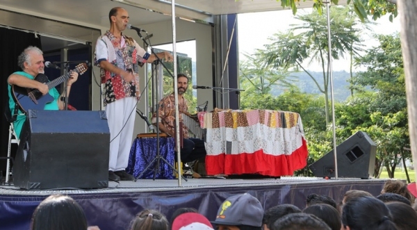 Público é convidado a participar das duas apresentações do Girasonhos, em Adamantina, nesta quinta-feira (20), às 9h e 14h, na Biblioteca Municipal (Divulgação).