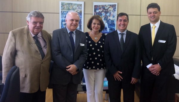 Diretor da UniFAI e representantes da AIMES-SP são recepcionados no Ministério da Educação, em BrasÃlia (Foto: UniFAI).