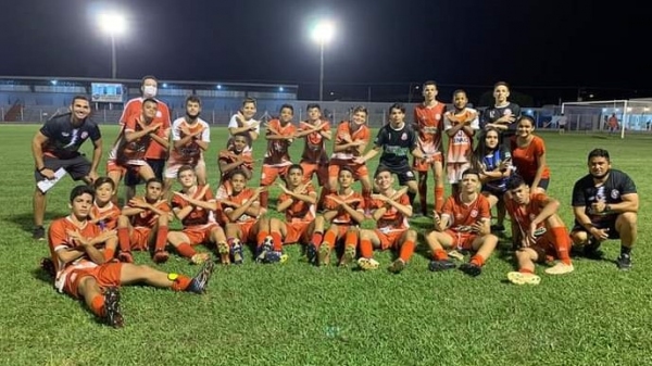 Categoria sub-15 do Guarani Capaz/Selar de Adamantina (Divulgação).