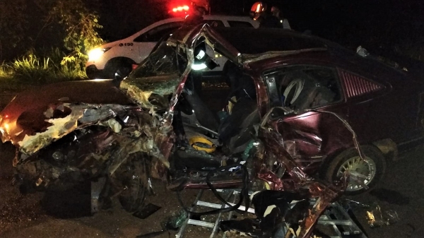 Automóvel GM Kadet ficou destruÃdo (Cedida/PM Rodoviária).