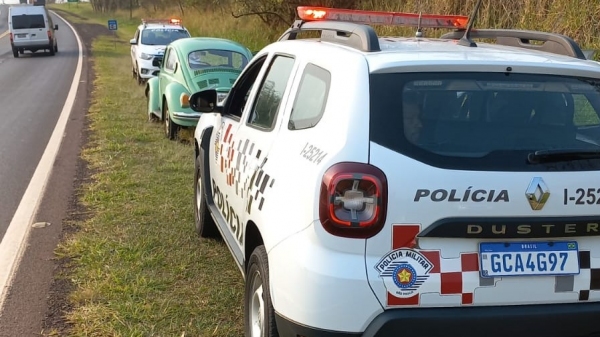Localização do veículo foi na SP-294, em Adamantina, proximidades do trevo da Rodovia Plácido Rocha (Divulgação/PM).