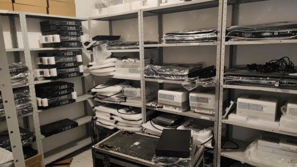 Equipamentos que são parte do cumprimento dos mandados de busca e apreensão (Divulgação/PF).