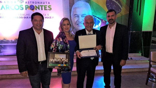 Marcos Lima, Vilma Guelsi, senador Marcos Pontes e Wilson Alcântara, representantes da ADNAP, em Brasília (Cedida).