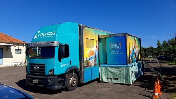 Unidade móvel do Programa está instalada na Praça da Estação, em Lucélia (Da Assessoria).