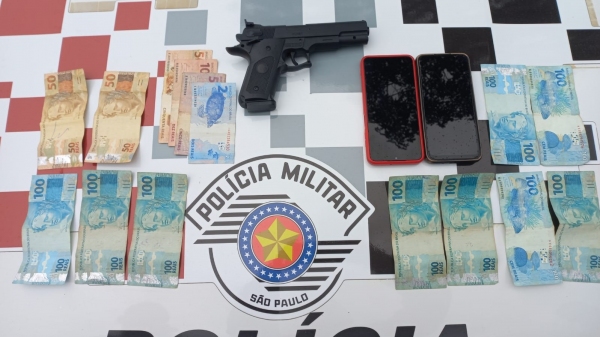 Com simulacro de arma de fogo adolescente rouba R$ 1 mil em empresa de Adamantina; PM apreende menor