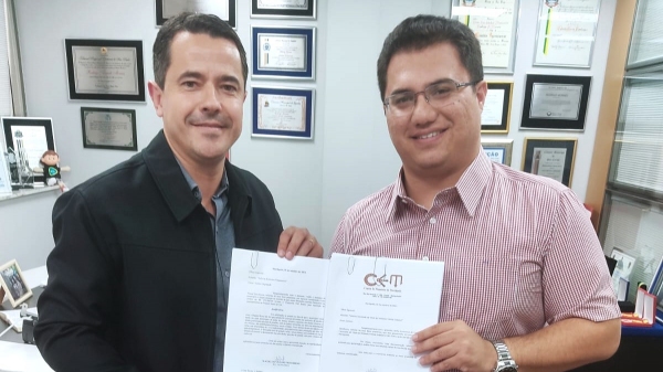 Maciel Dantas, da ong CEM, e o deputado estadual Rodrigo Moraes (Cedida).