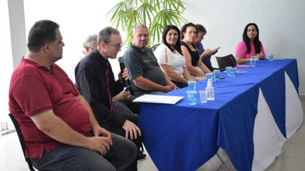 Assinatura do convênio (Da Assessoria/Pref. Osvaldo Cruz).