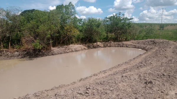 Local de maci?o florestal foi afetado para a constru??o do taque (Cedida/PM Ambiental).