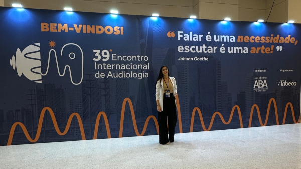 Anna Gasparini no Encontro Internacional de Audiologia (Cedida).