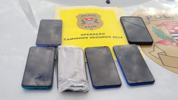 eqAparelhos celulares apreendidos (Cedida/Pol?cia Civil).