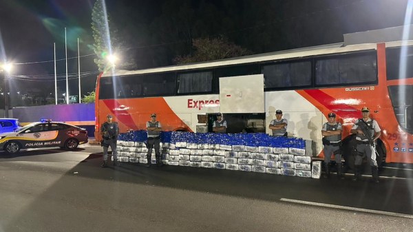 Droga pesou mais de uma tonelada e meia de maconha (Cedida/PM Rodoviaria).