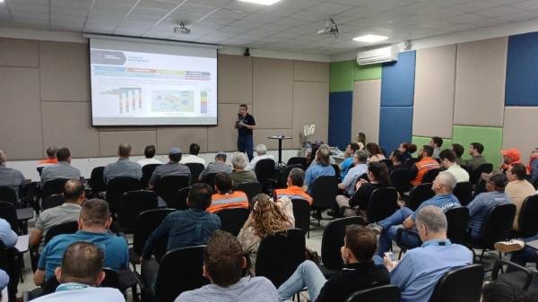 Encontro reuniu representantes da Energisa, do poder publico e convidados (Cedida/Energisa).