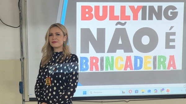 Delegada Laiza Fernanda Rigatto palestrou para estudantes  (Cedida/PC).