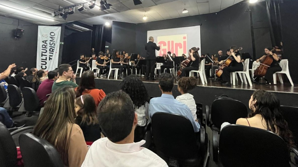 Projeto Guri se apresenta no anfiteatro Fernando Paloni em Adamantina (Cedida/PMA).