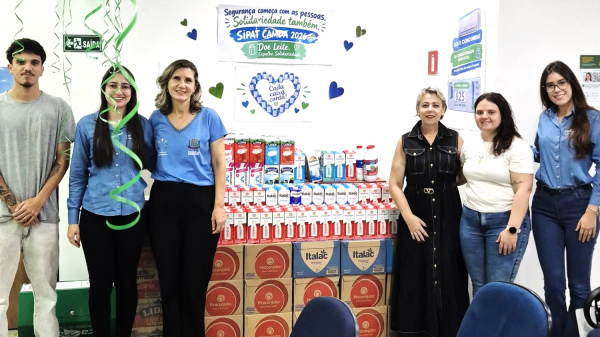 Leite foi doado pela Camda, que arrecadou as contribuicoes durante sua Semana Interna de Prevencao de Acidentes do Trabalho (Cedida/PMA).