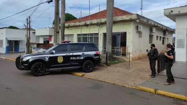 Operação TrÃade cumpriu mandados de busca e apreensão em Caiabu em novembro de 2011 (Arquivo/Murilo Zara/TV Fronteira).