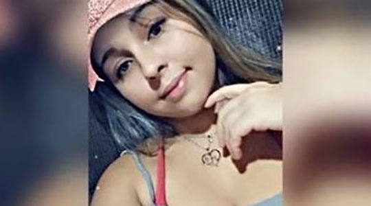 Corpo da jovem de 22 anos foi encontrado com ferimentos de faca (Reprodução).