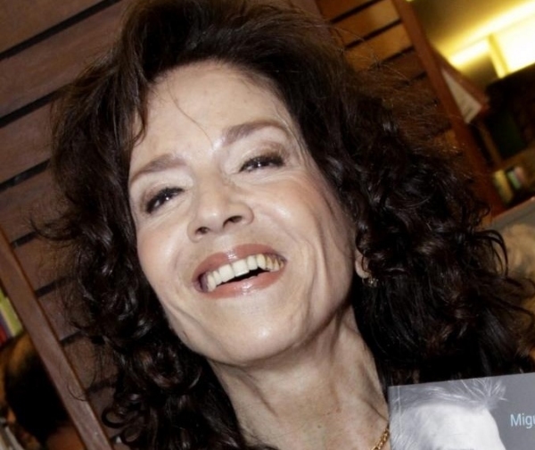 Atriz Yoná Magalhães morre aos 80 anos no Rio de Janeiro